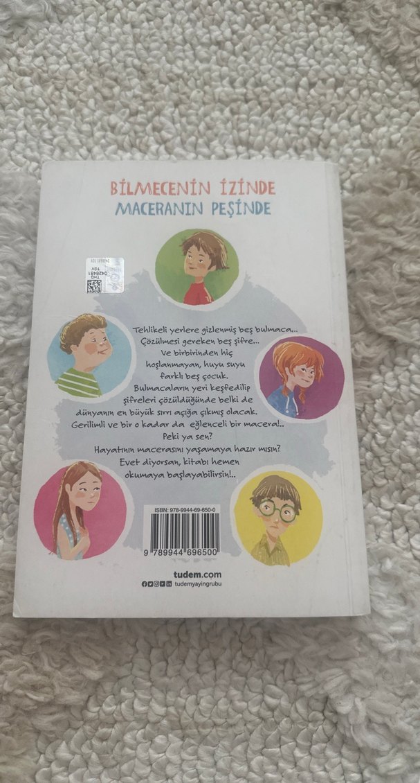 Bilmecenin İzinde Maceranın Peşinde - Çocuk Kitabı - Görsel 2