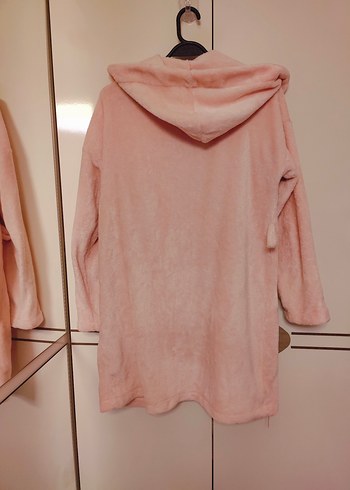 Pembe Kapüşonlu Sabahlık - Görsel 2