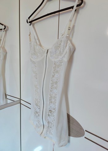 Beyaz Dantel Detaylı Hemşire Korsesi - Görsel 7