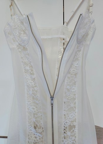 Beyaz Dantel Detaylı Hemşire Korsesi - Görsel 2