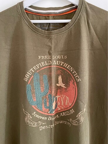 Erkek Arizona Temalı T-Shirt
