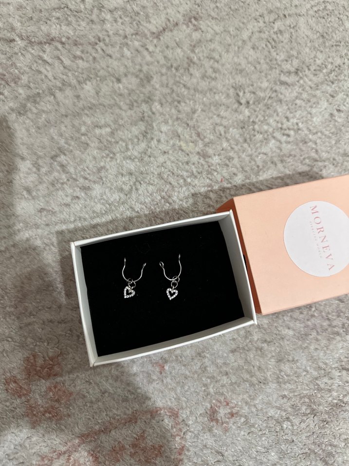 Fake meme piercingi - Görsel 2