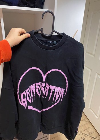 Siyah Punk Temalı Kadın Sweatshirt