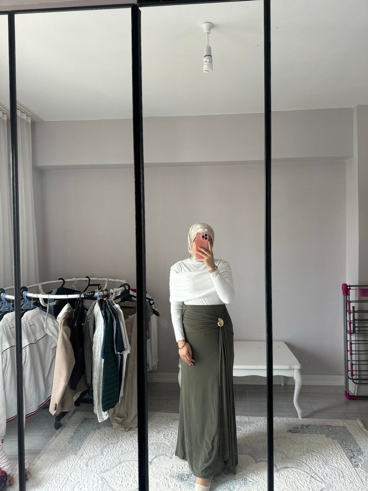 Aksesuar detaylı uzun etek - Görsel 5