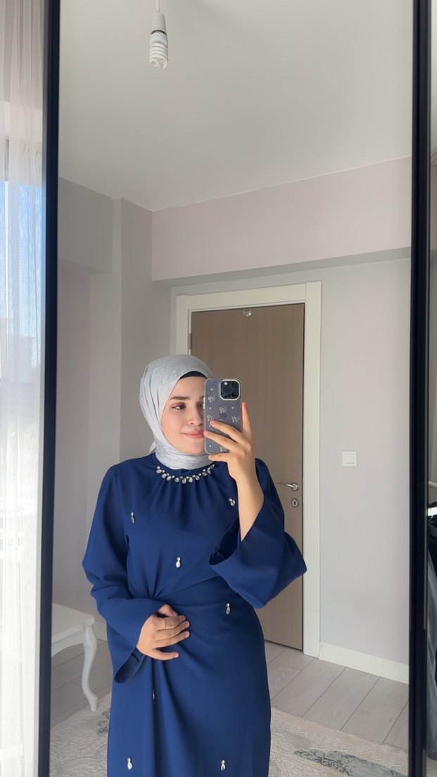 Lacivert Uzun Elbise - Görsel 2