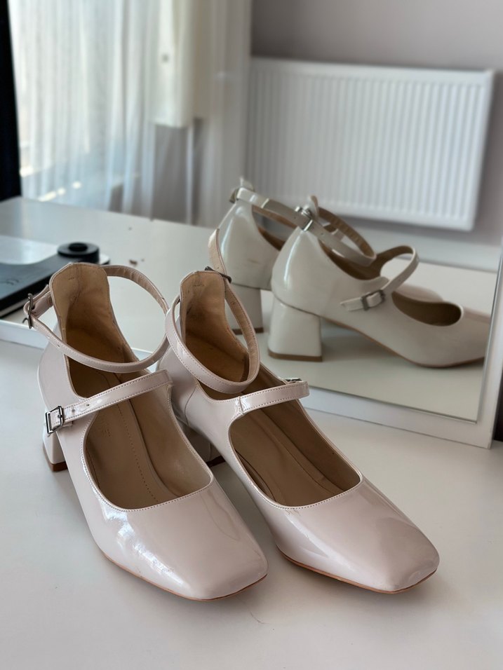 Bej Topuklu Klasik Kadın Ayakkabı - Görsel 4