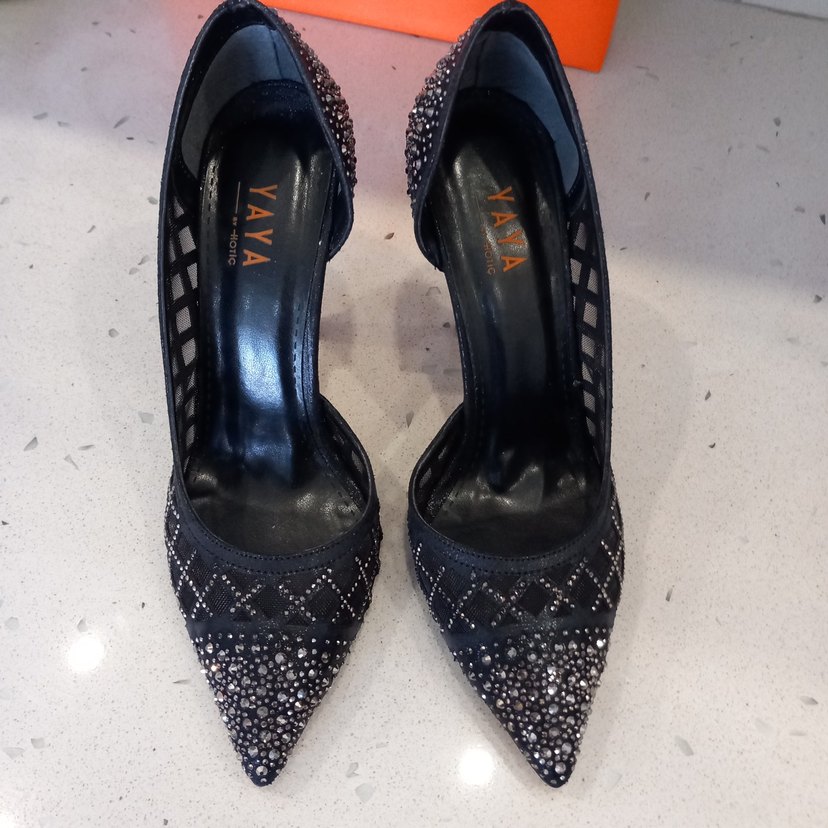 Siyah Parlak taşlı Topuklu Kadın Ayakkabı - Görsel 2