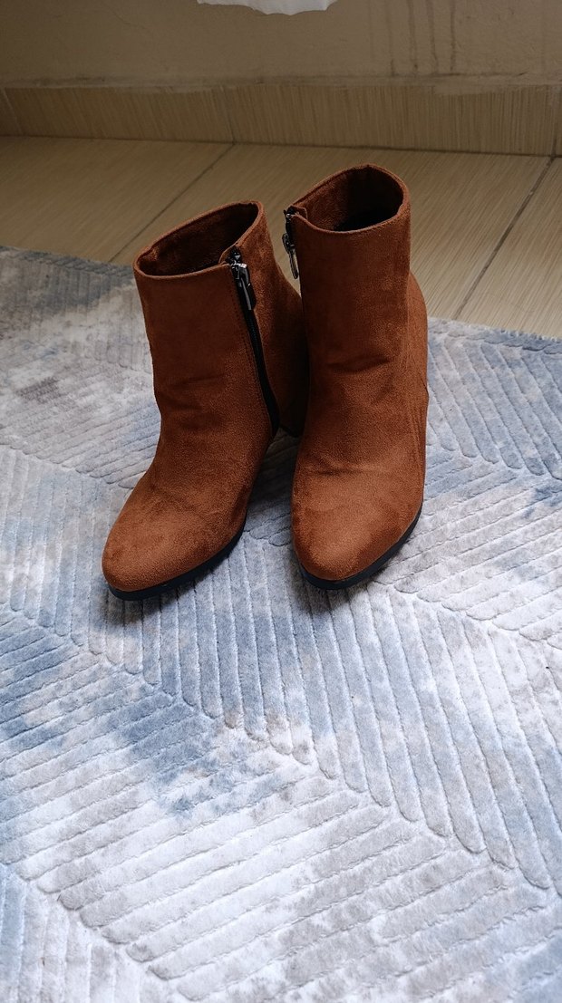Kahverengi Süet Kadın Topuklu Bot - Görsel 3