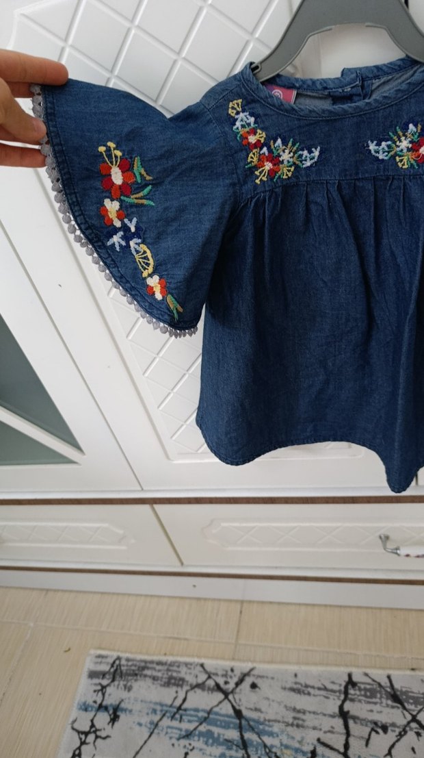 Nakışlı Renkli Denim Kız Elbisesi - Görsel 2