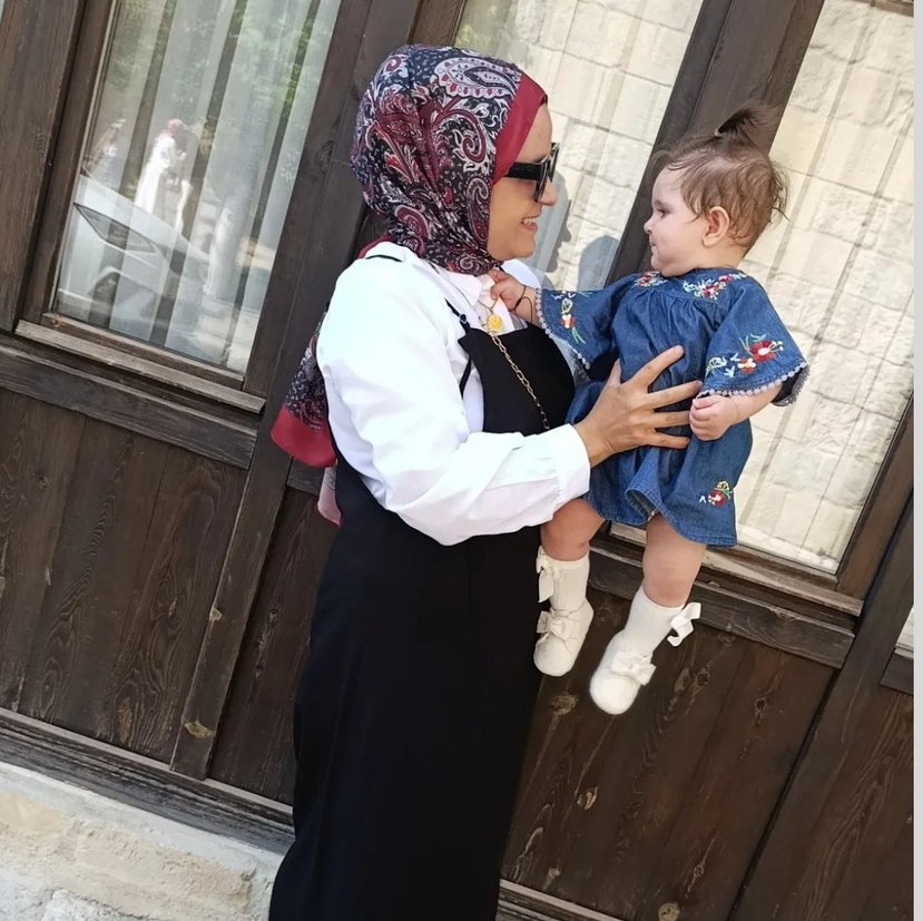 Nakışlı Renkli Denim Kız Elbisesi - Görsel 3