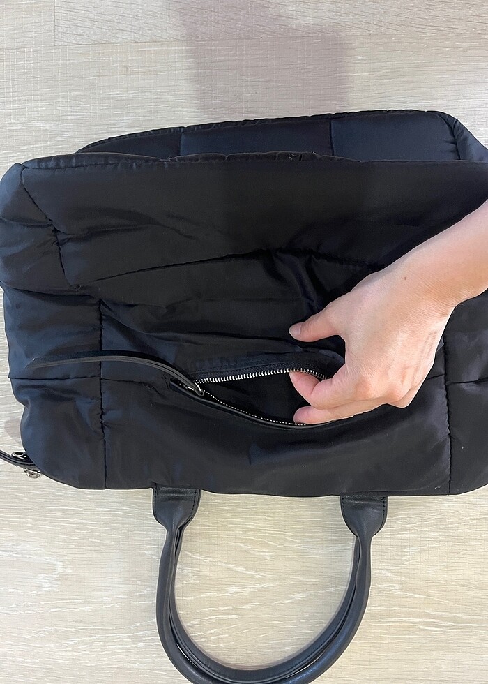 Stradivarius Kol çantası - Görsel 3