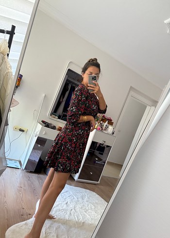 Desenli Siyah Mini Elbise