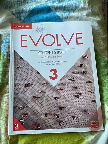 Cambridge Evolve Student?s Book & Workbook