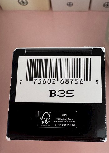 MAC Studio Radiance Serum-Powered Fondöten NC5 - Görsel 3