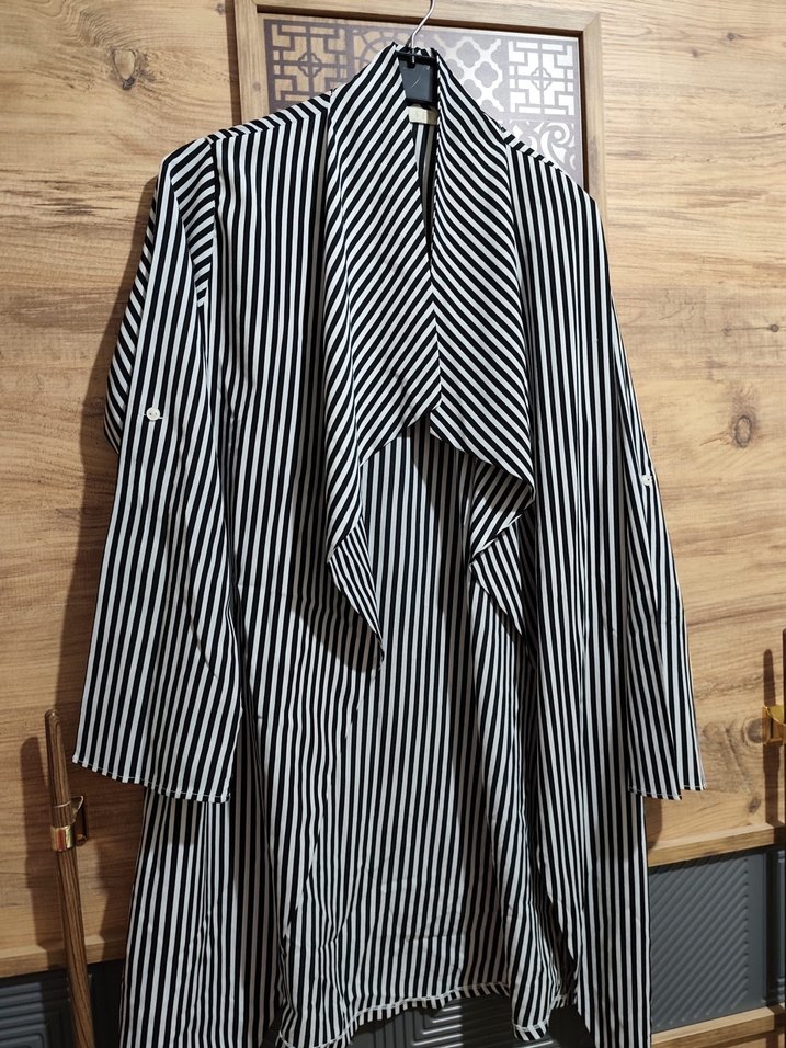 Çizgili Siyah Kadın Ceket - Görsel 3