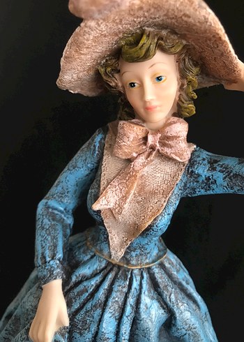 Mavi Pastel Renkli Kadın Bebek - Görsel 2