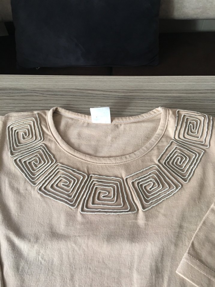 Bej Kısa Kollu Tişört - Görsel 4