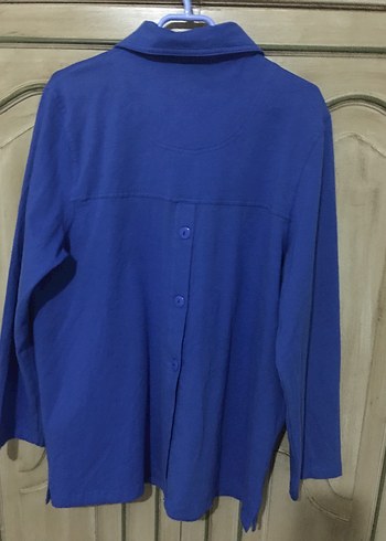 Mavi Düğmeli Kadın Uzun Kollu Gömlek - Görsel 2