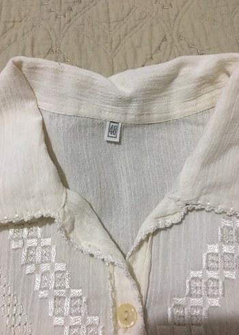 Düğmeli Beyaz Kısa Kollu Pamuklu Gömlek - Görsel 6