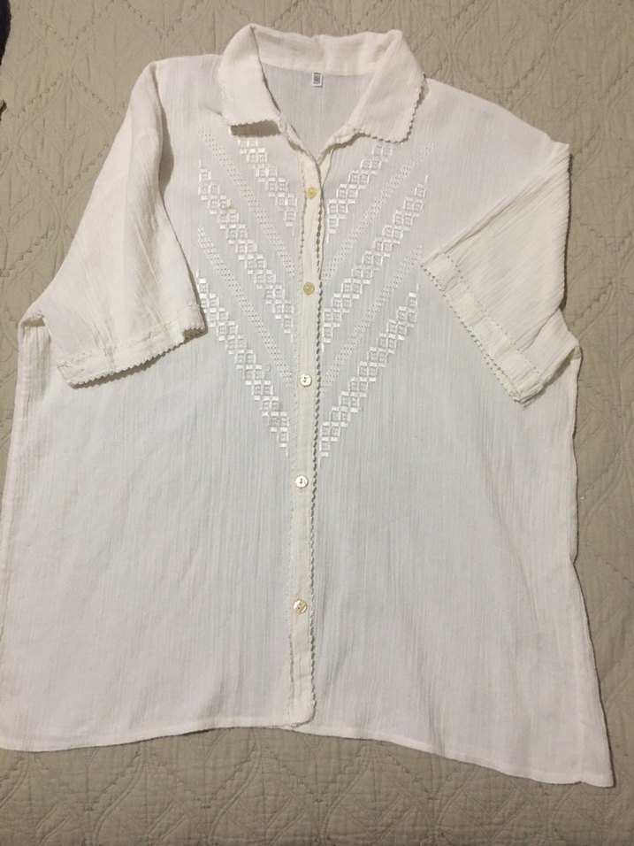 Düğmeli Beyaz Kısa Kollu Pamuklu Gömlek - Görsel 4