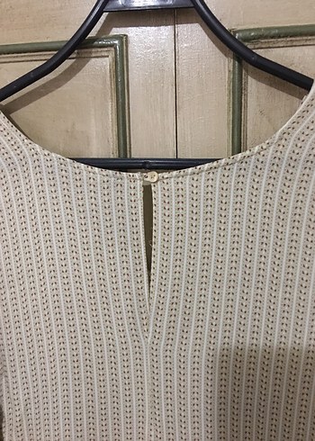 V Yaka Pilili Bej Pamuklu bluz - Görsel 6