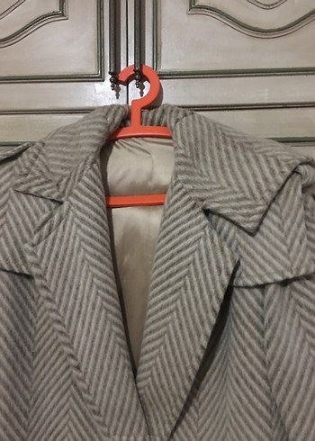 Desenli Yüzde Yüz YünUzun Kışlık Kaban - Görsel 3