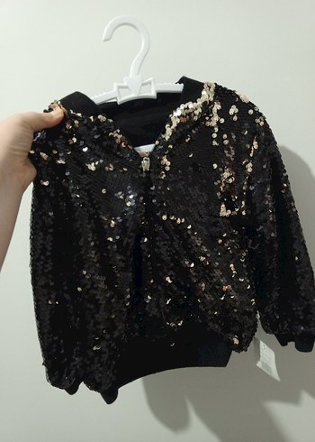 Siyah Pul Detaylı Kapüşonlu Kız Bolero - Görsel 4