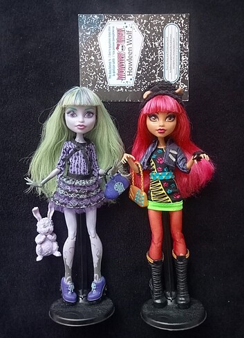 Monster High Howleen Wolf ve Twyla