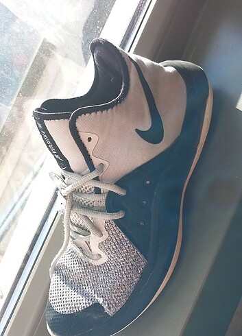 41 Beden Nike air versitile 3