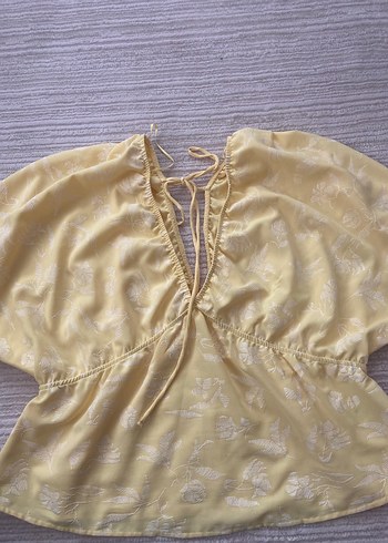 Zara Butteryellow V Yaka Dantel Detaylı Bohem Bluz