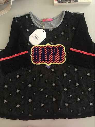 Tül ve işlemeli tshirt