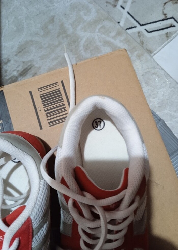 Bayan spor ayakkabı 37 numara  200 - Görsel 2