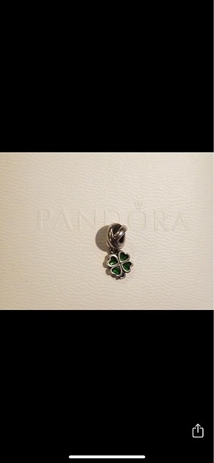 Yonca charm