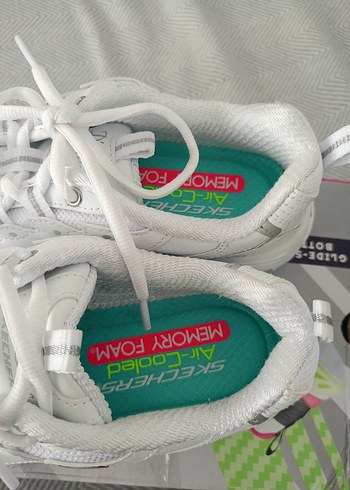 35 Beden SKECHERS DLITES