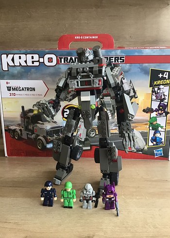 KRE-O Transformers Megatron 310 Parça - Görsel 3