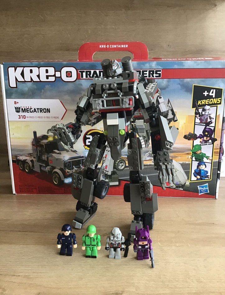 KRE-O Transformers Megatron 310 Parça - Görsel 3