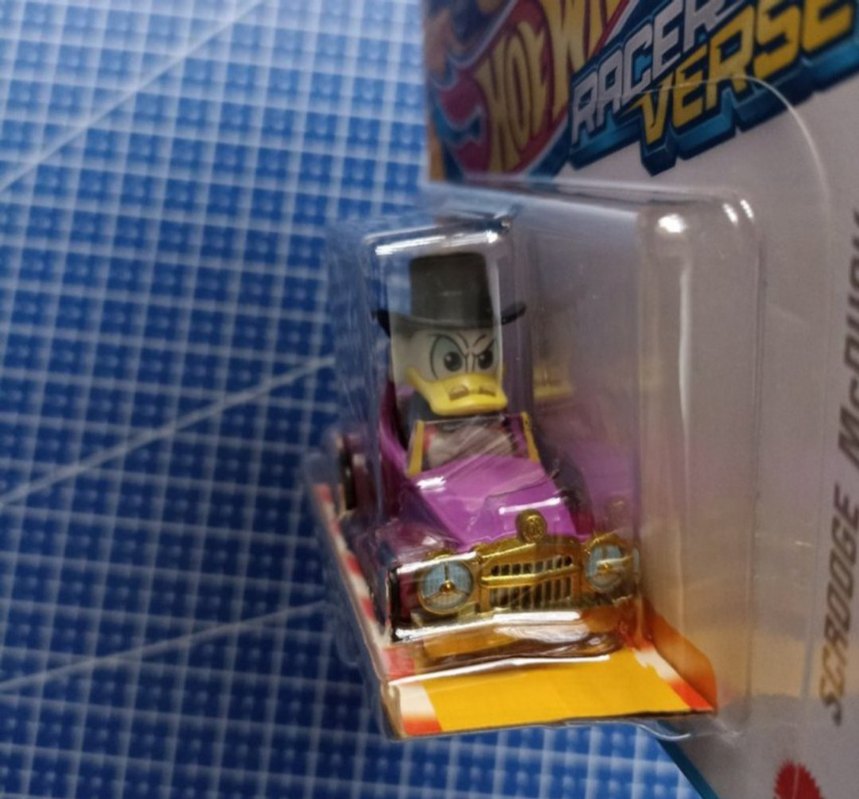 Hot Wheels Scrooge McDuck Racerverse - Görsel 2