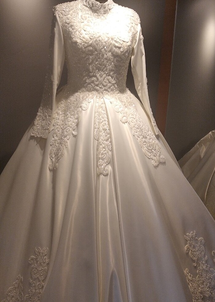 Saten gelinlik - Görsel 3