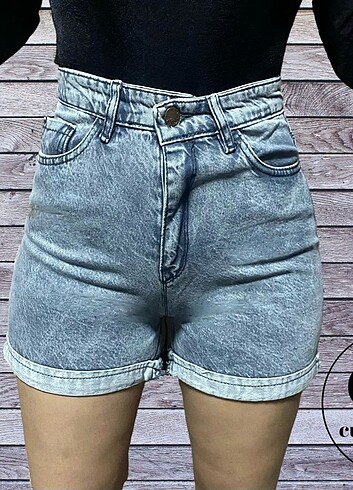 Duble paça yıkamalı denim şort 