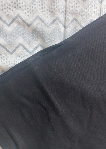 xs Beden siyah Renk Siyah Yırtmaç Detaylı Vücuda Oturan Yüksekbel Etek
