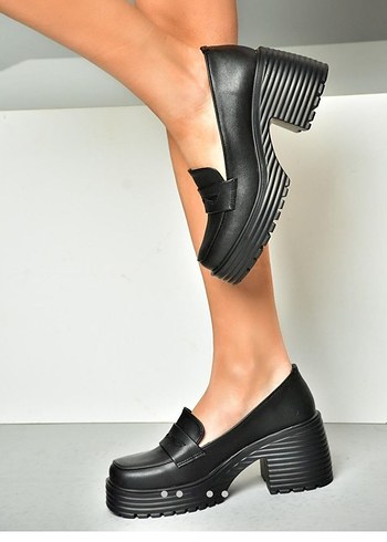 Siyah Platform Topuklu Kadın Ayakkabı - Görsel 2