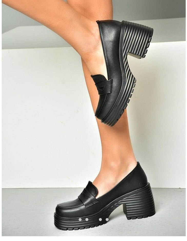 Siyah Platform Topuklu Kadın Ayakkabı - Görsel 2