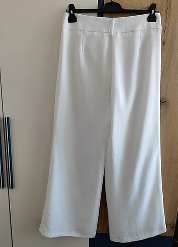 40 Beden beyaz Renk Krep kumaş pantolon 
