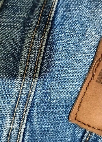 38 Beden Mavi Dar Paça Jean