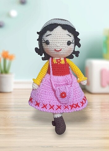 Barbie Amigurumi Heidi bebek