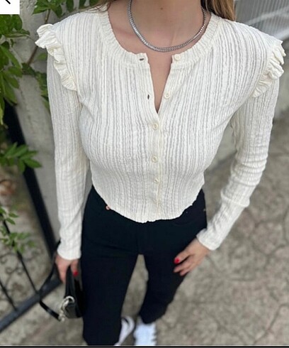 Zara düğmeli bluz