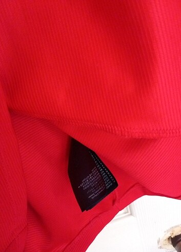 xs Beden kırmızı Renk H&M günlük Elbise 