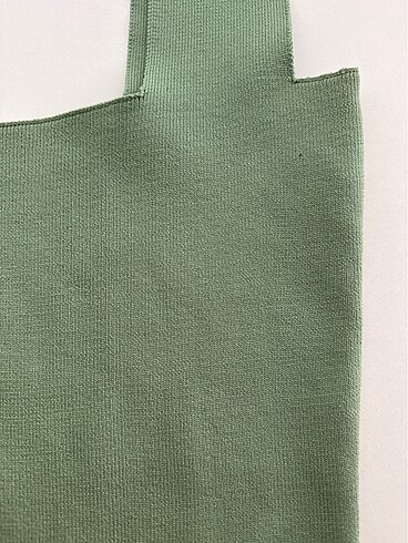 s Beden Yesil kalin askili kisa crop top