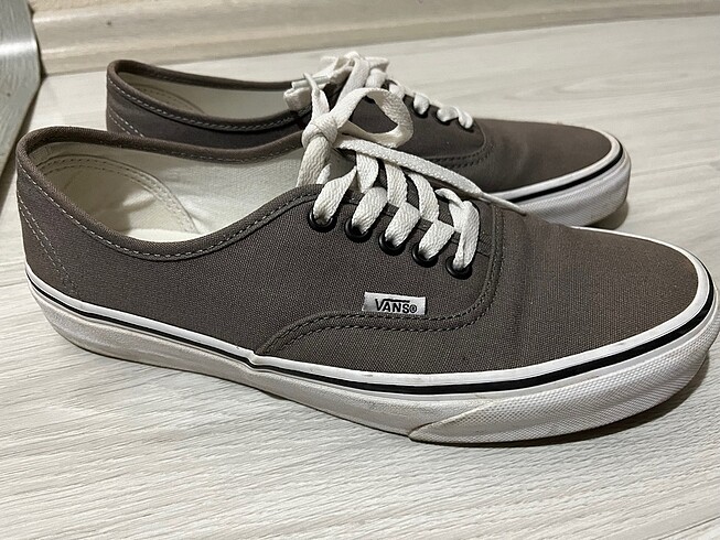 40 Beden Orijinal Vans authentic gri ayakkabı