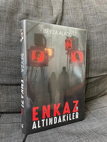Enkaz Altındakiler 2 / Beyza Alkoç